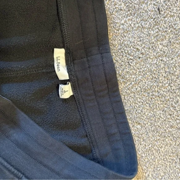 L.L Bean super comfy sweatpants perfect for fall winter - Picture 3 of 3